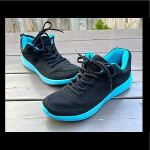 Black Sneakers - So Comfy!